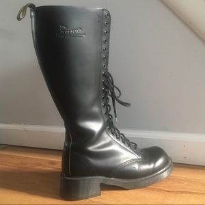 1420/92 Vintage 20 eye heeled Dr Martens 10 / uk 8